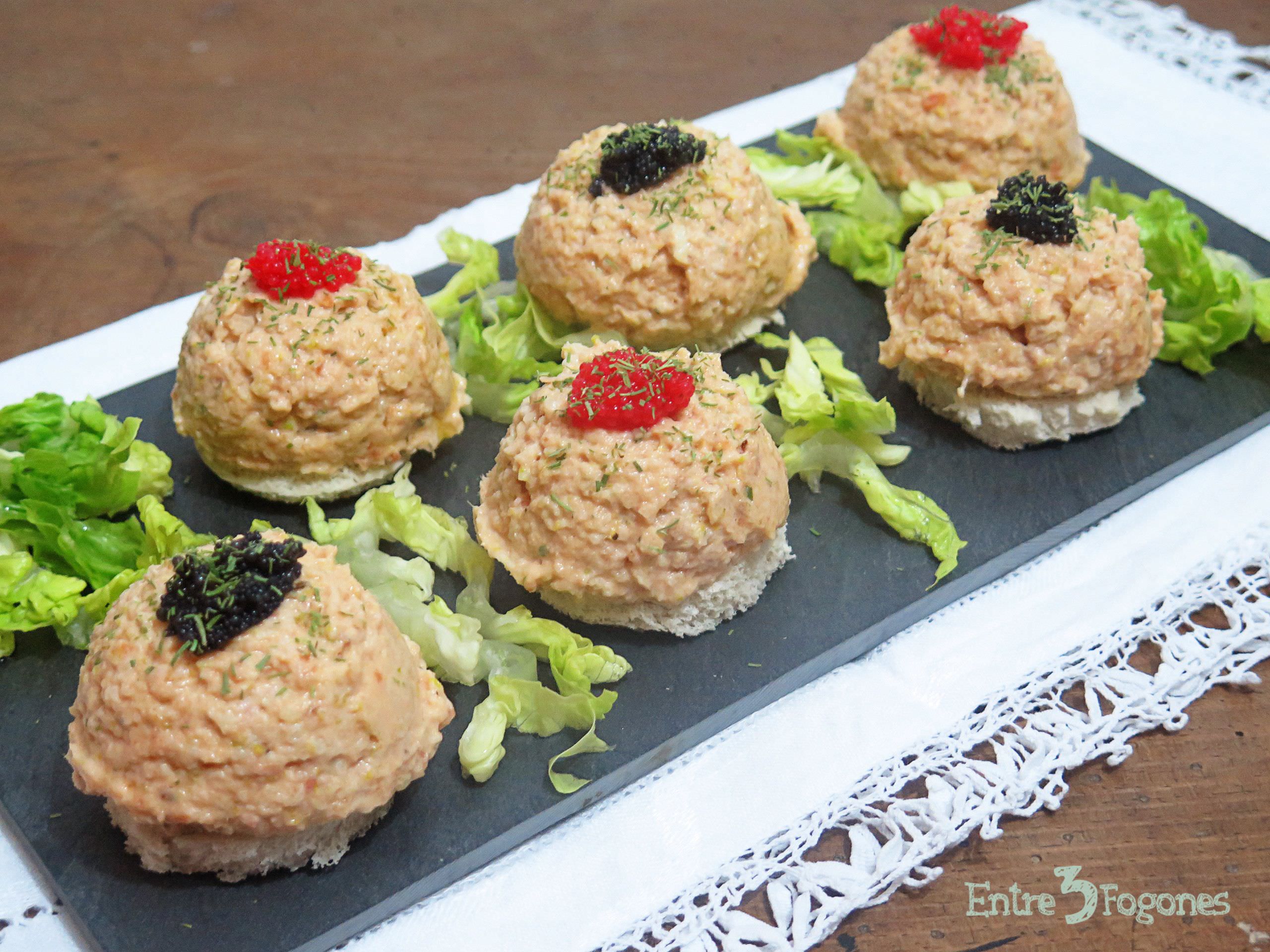 Canapés de Salmón con Tronco de Brócoli