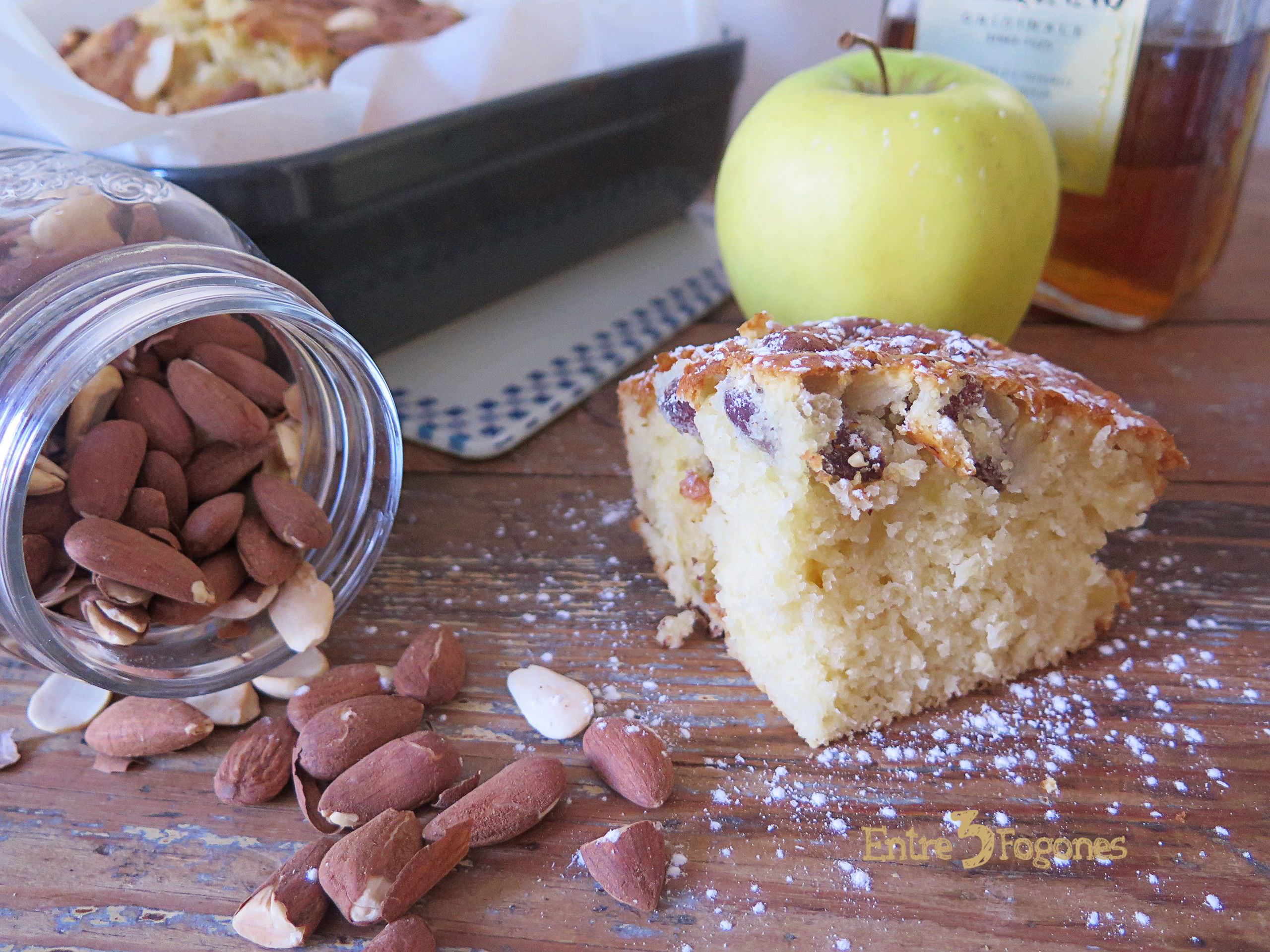 Receta Bizcocho de Almendras y Manzana al Amaretto