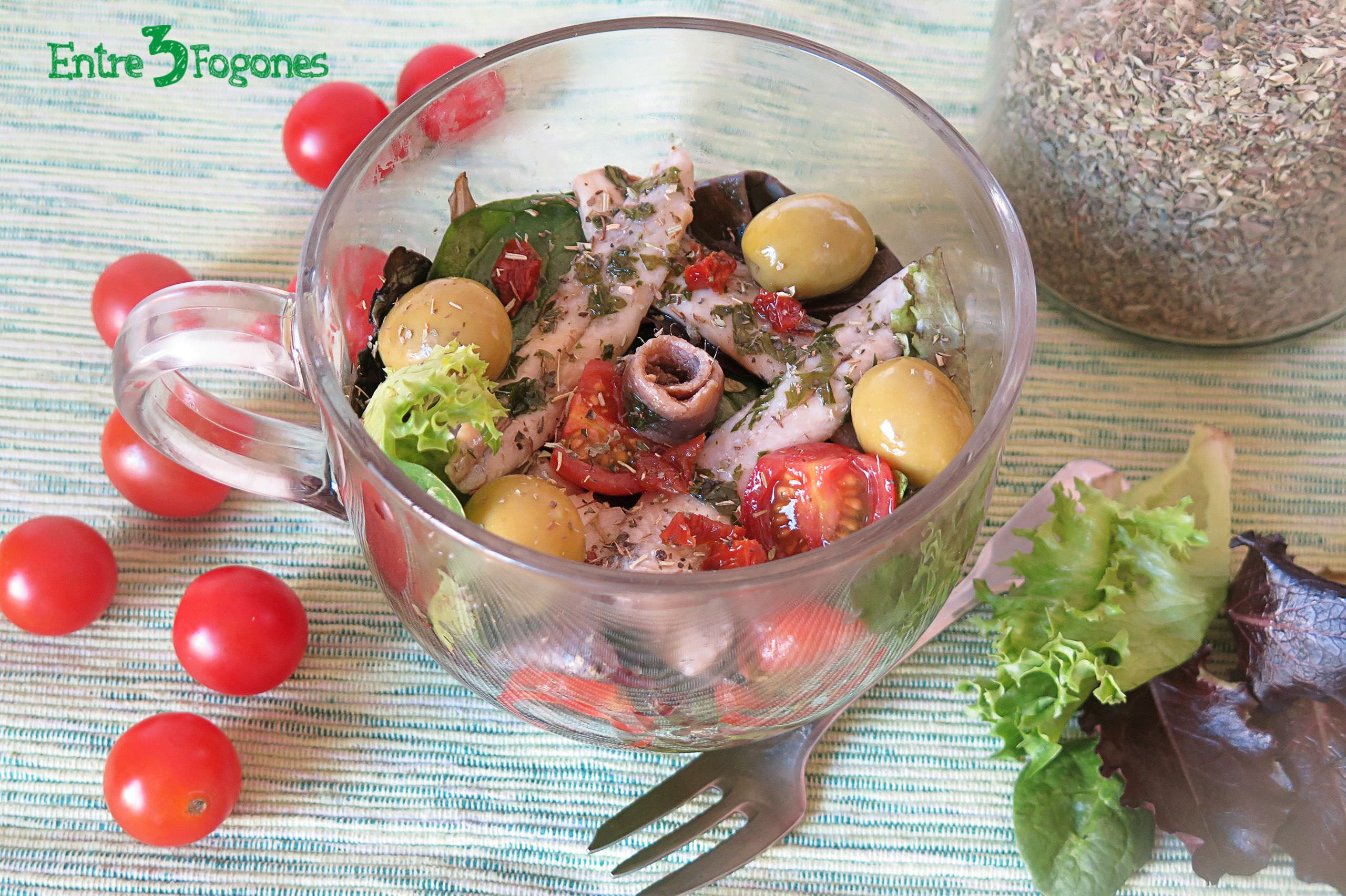 Ensalada de Tomate con Boquerones en Vinagre