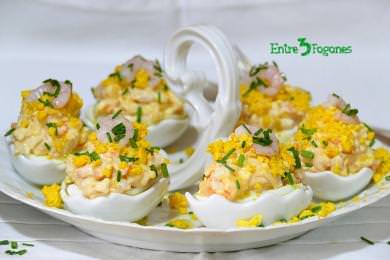 Receta Huevos Rellenos de Gambas y Surimi