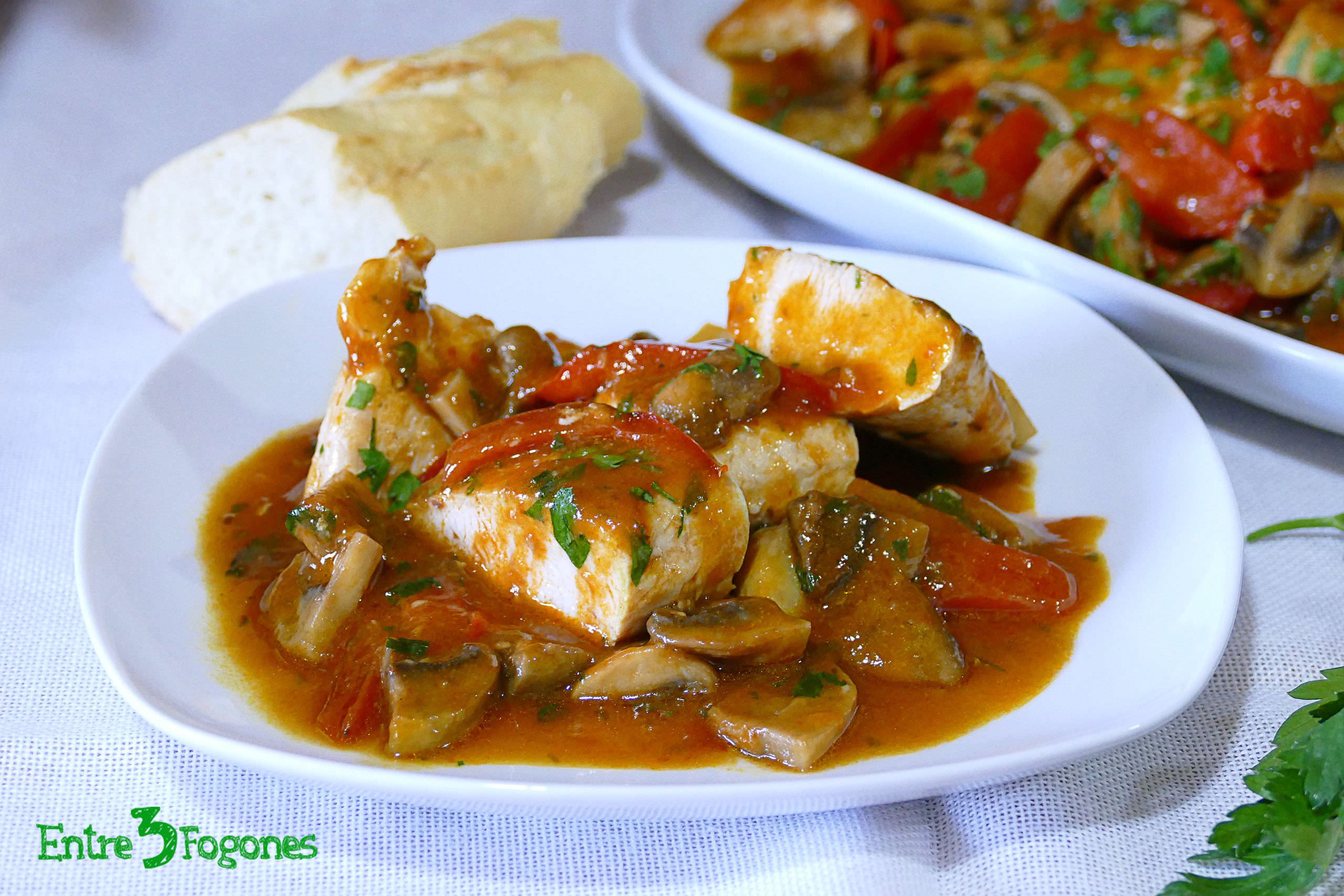 Receta Solomillo de Pavo en Salsa de Gazpacho Andaluz y Champiñones