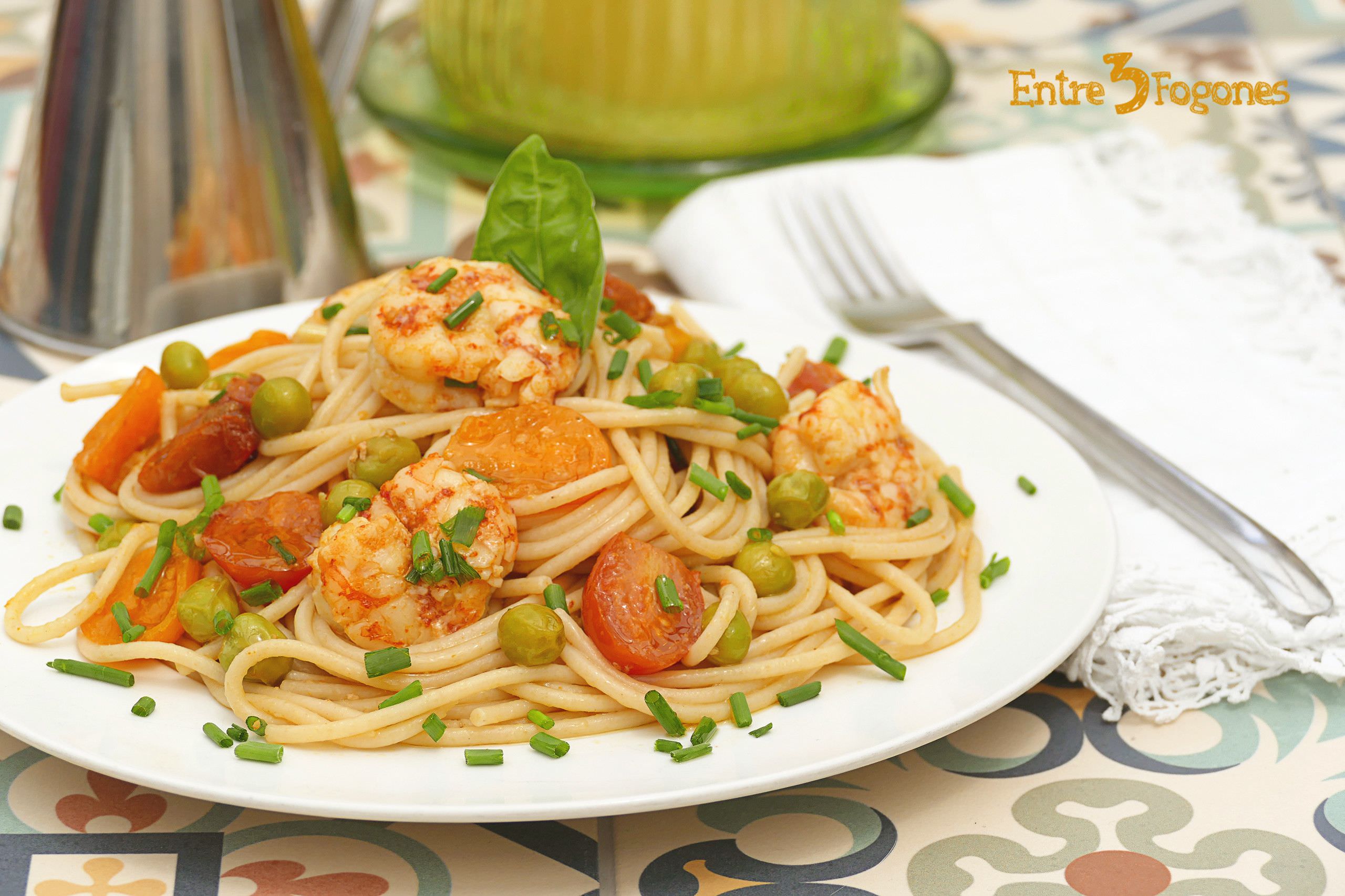 Receta Espaguetis Integrales con Tomate Cherry y Gambones al Curry
