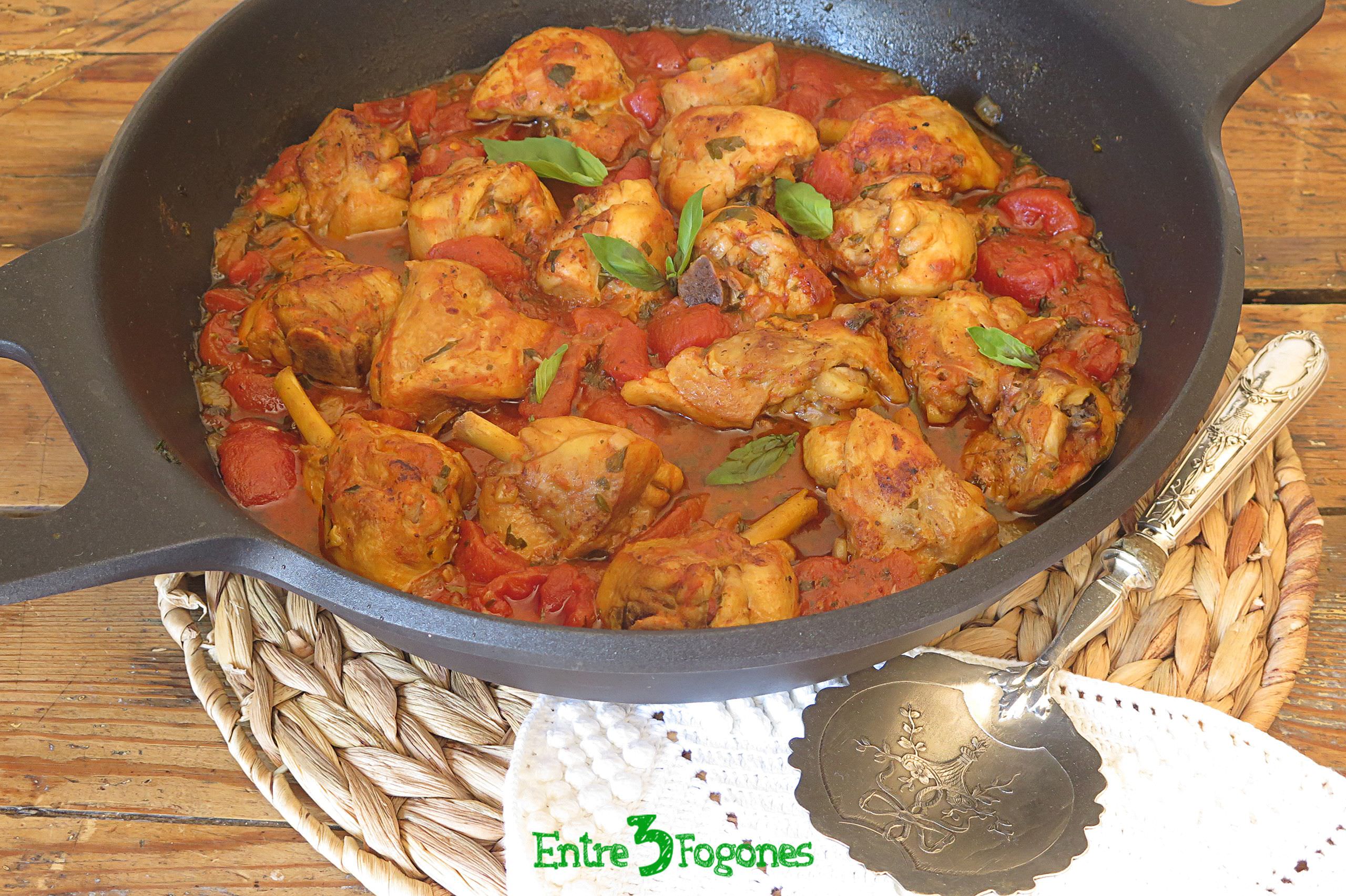 Receta Guisado de Pollo con Salsa de Tomate a la Canela