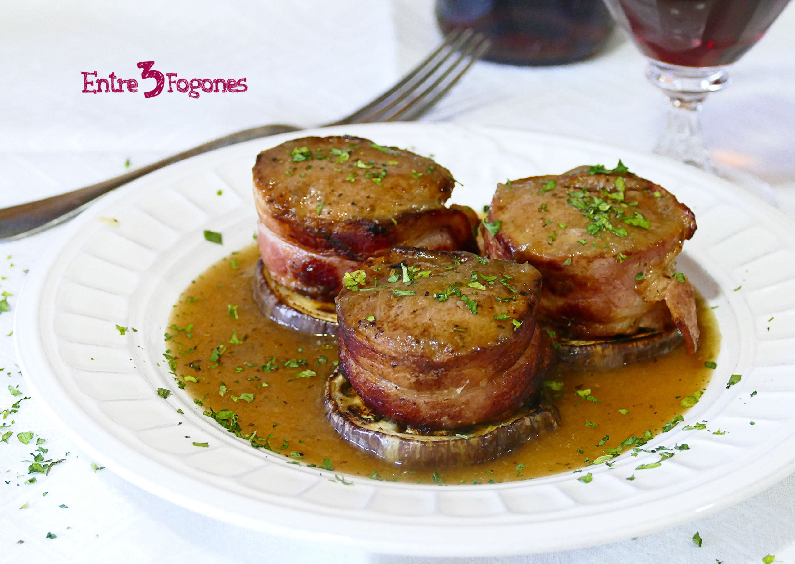 Receta Tournedo de Solomillo Ibérico en Salsa de Cebolla con Berenjena Receta Tournedo de Solomillo Ibérico en Salsa de Cebolla con Berenjena