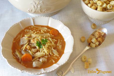 Sopa de Pescado con Fideos
