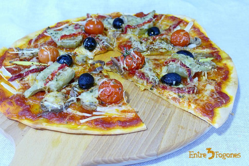 Pizza con Verduras y Anchoas a la Barbacoa