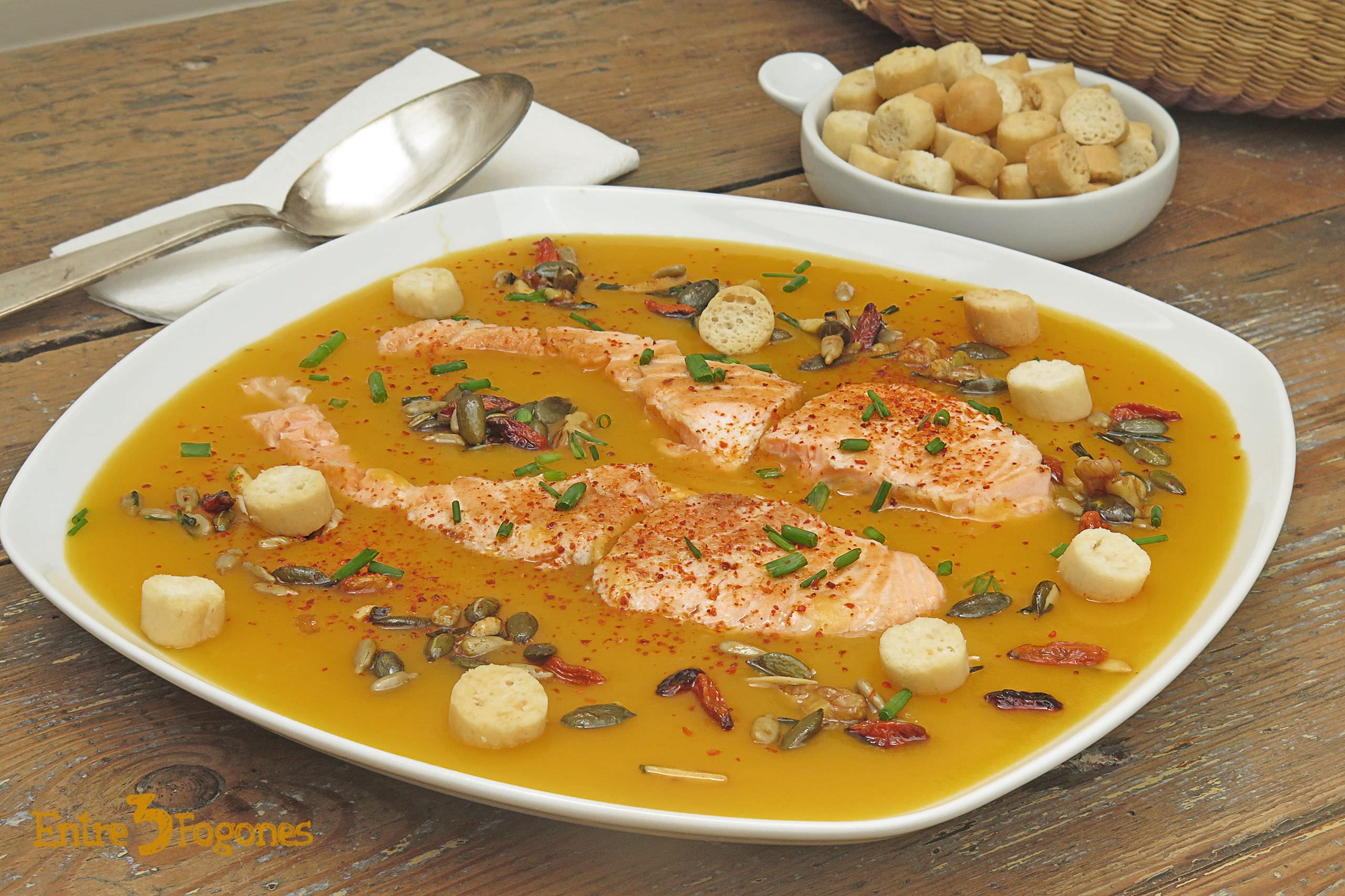 Salmón a la Plancha sobre Crema de Calabaza