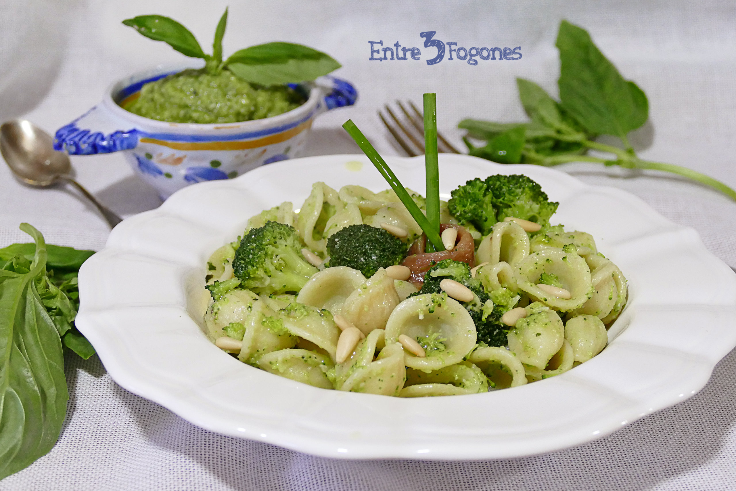 Orecchiette con Pesto de Brócoli y Anchoas Orecchiette con Pesto de Brócoli y Anchoas