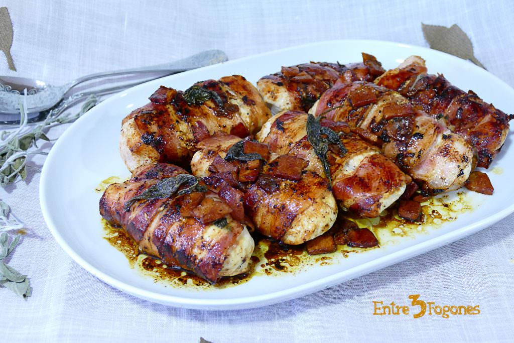 Rollitos de Pollo y Bacon en Salsa de Salvia