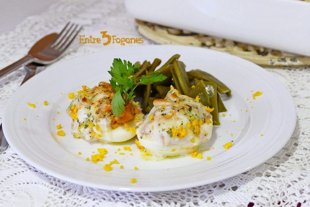 Huevos Rellenos de Carne Gratinados
