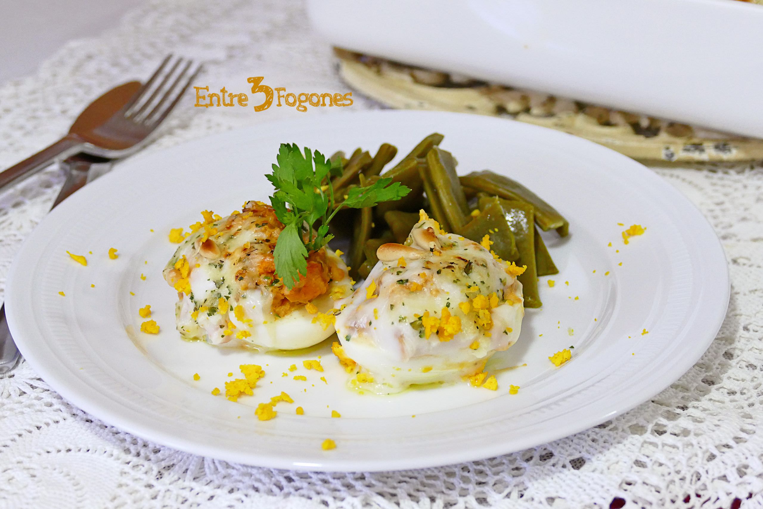 Huevos Rellenos de Carne Gratinados