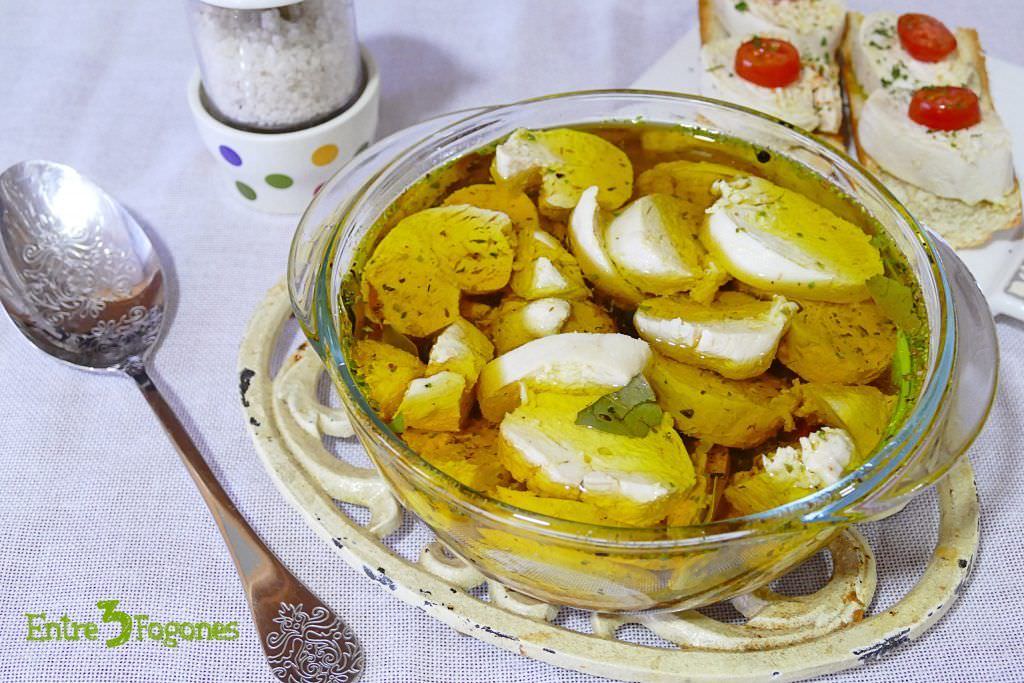 Pechugas de Pollo en Escabeche con Vinagre