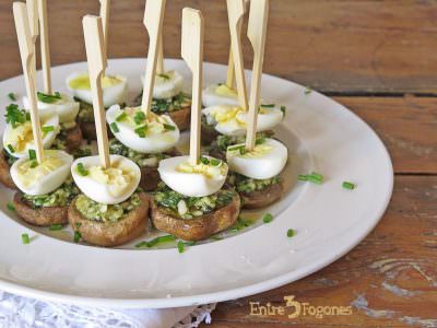 Receta Champiñones al Ajillo con Huevo de Codorniz