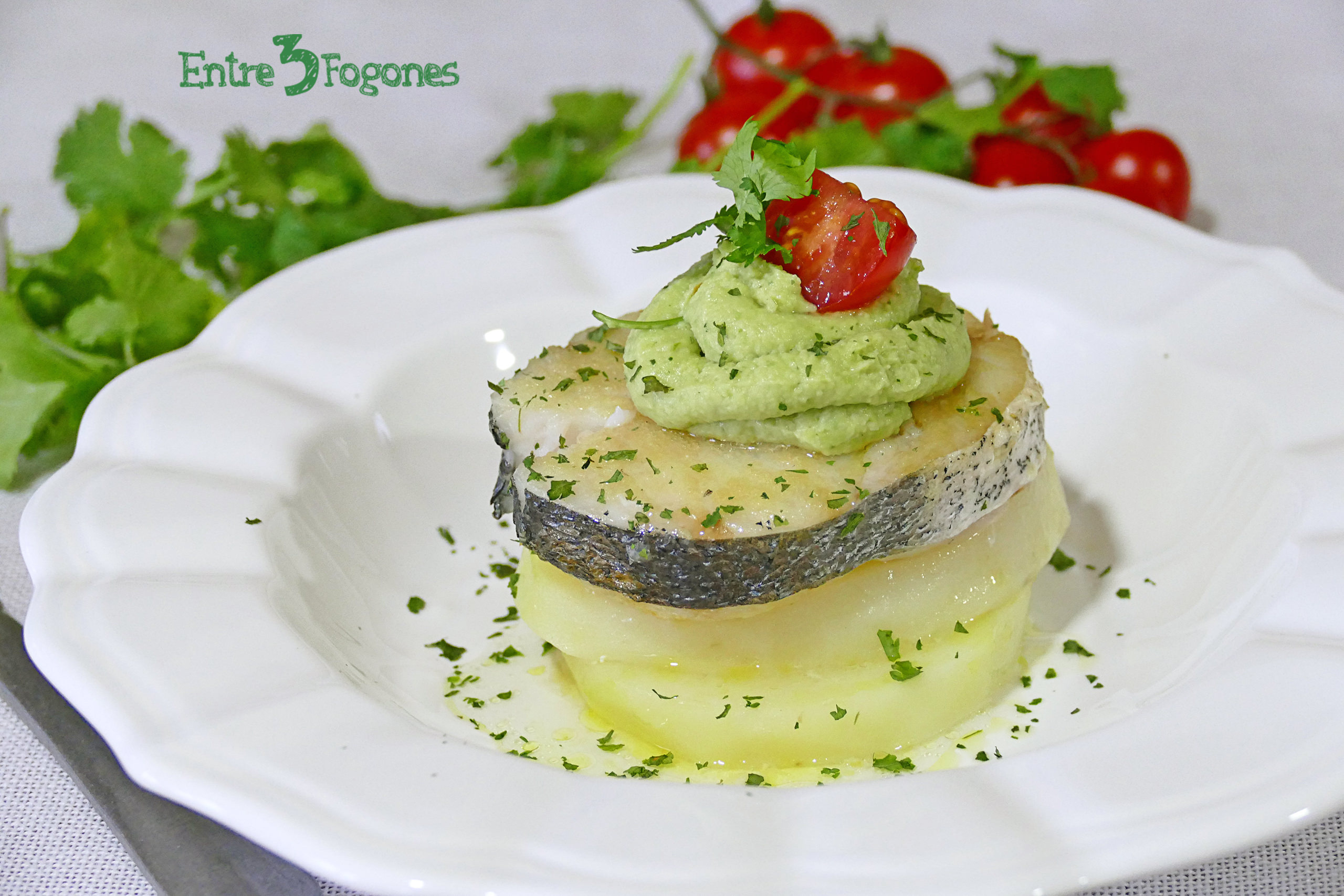 Receta Merluza con Patatas y Mayonesa de Aguacate