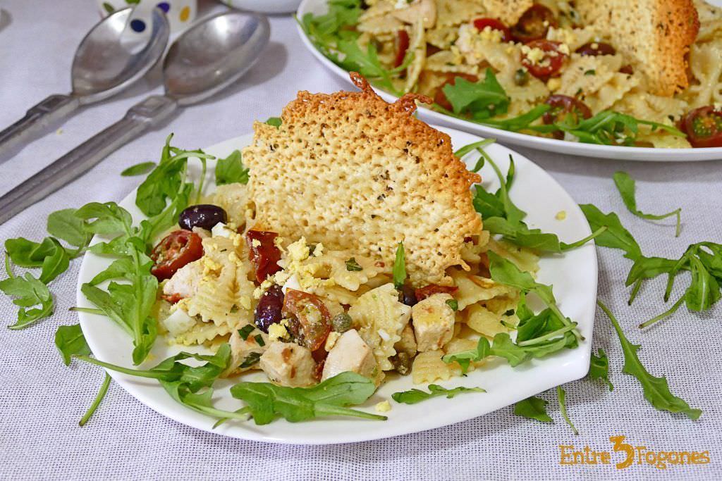 Ensalada de Pasta y Pollo con Queso Ensalada de Pasta y Pollo con Queso