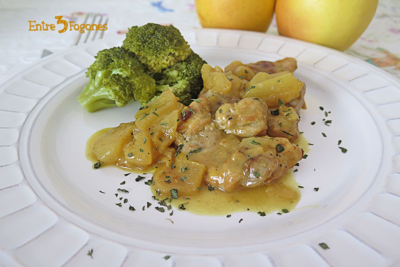 Pollo a la Sidra con Manzanas