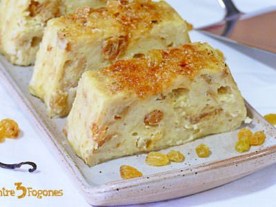 Pudín de Pan Duro con Pasas Pudín de Pan Duro con Pasas