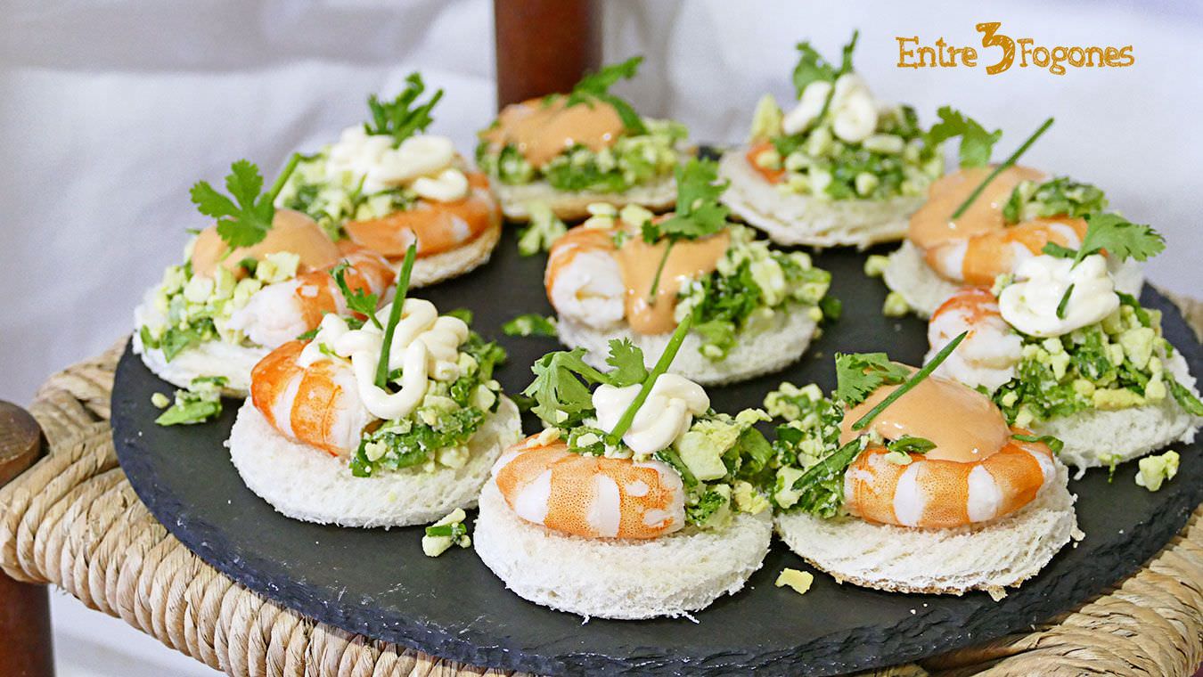 Canapés Fríos de Langostinos Cocidos Canapés Fríos de Langostinos Cocidos