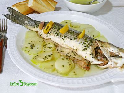 Lubina con Patatas al Vapor Lubina con Patatas al Vapor