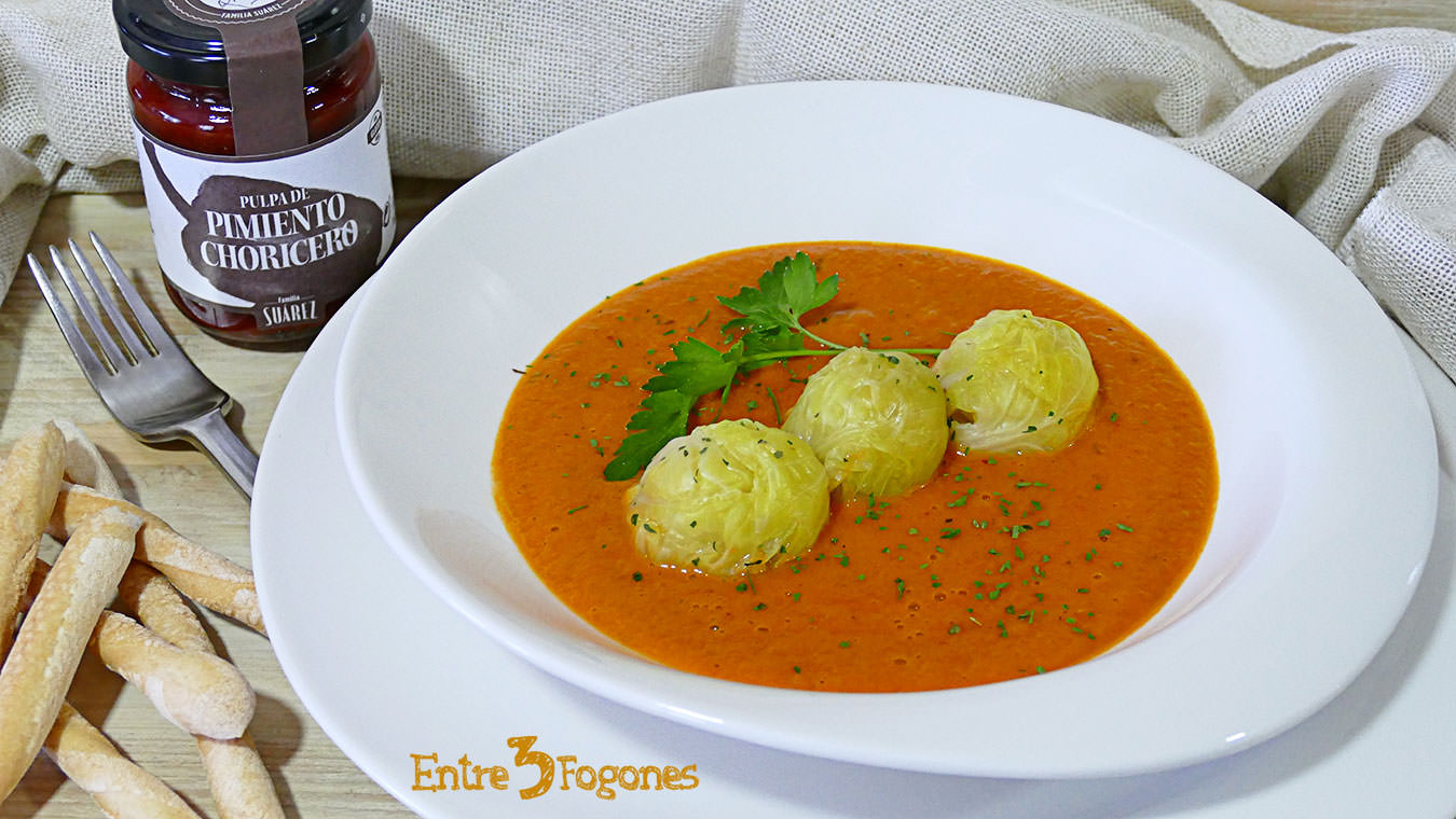 Coles de Bruselas en Salsa de Tomate y Pimiento Choricero Coles de Bruselas en Salsa de Tomate y Pimiento Choricero
