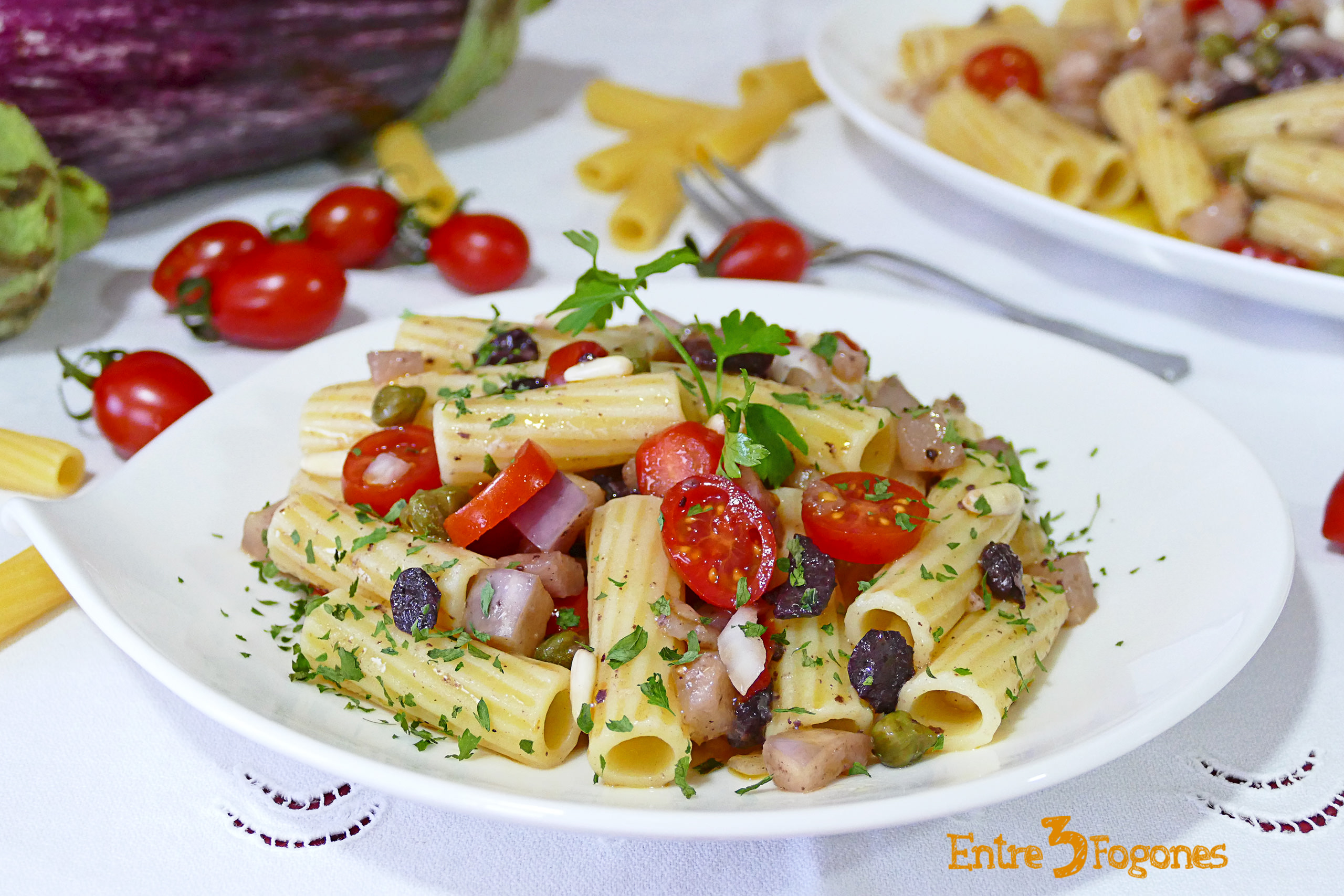 Ensalada de Pasta con Berenjena y Tomate Cherry Ensalada de Pasta con Berenjena y Tomate Cherry