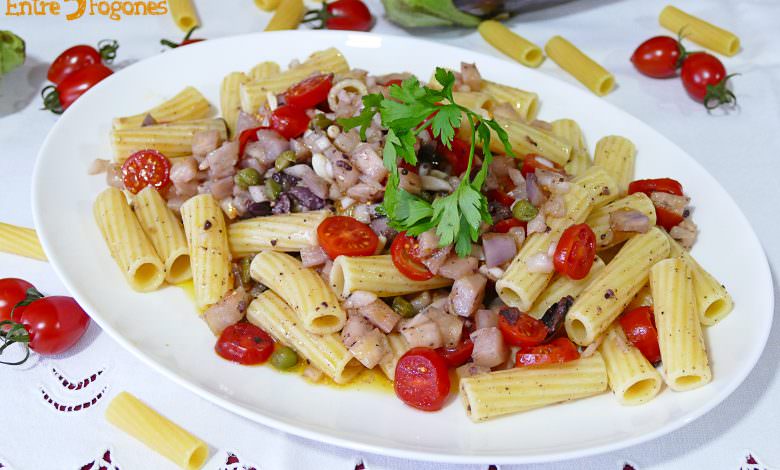 Ensalada de Pasta Fría con Berenjena y Tomate