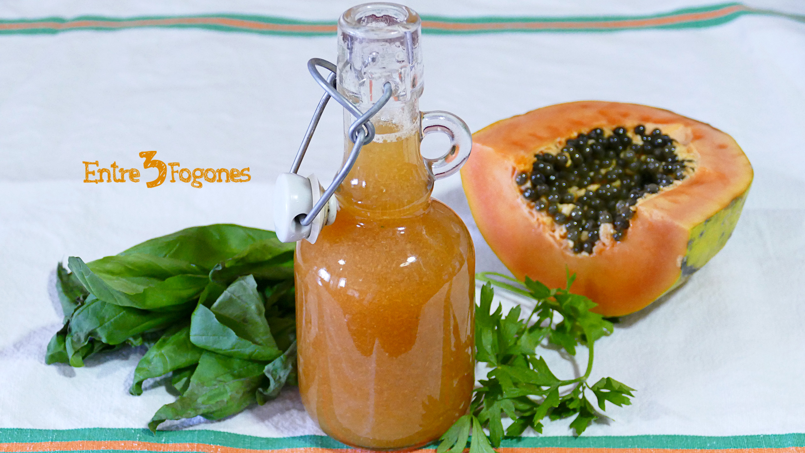 Jugo de Papaya y Canónigos con Albahaca