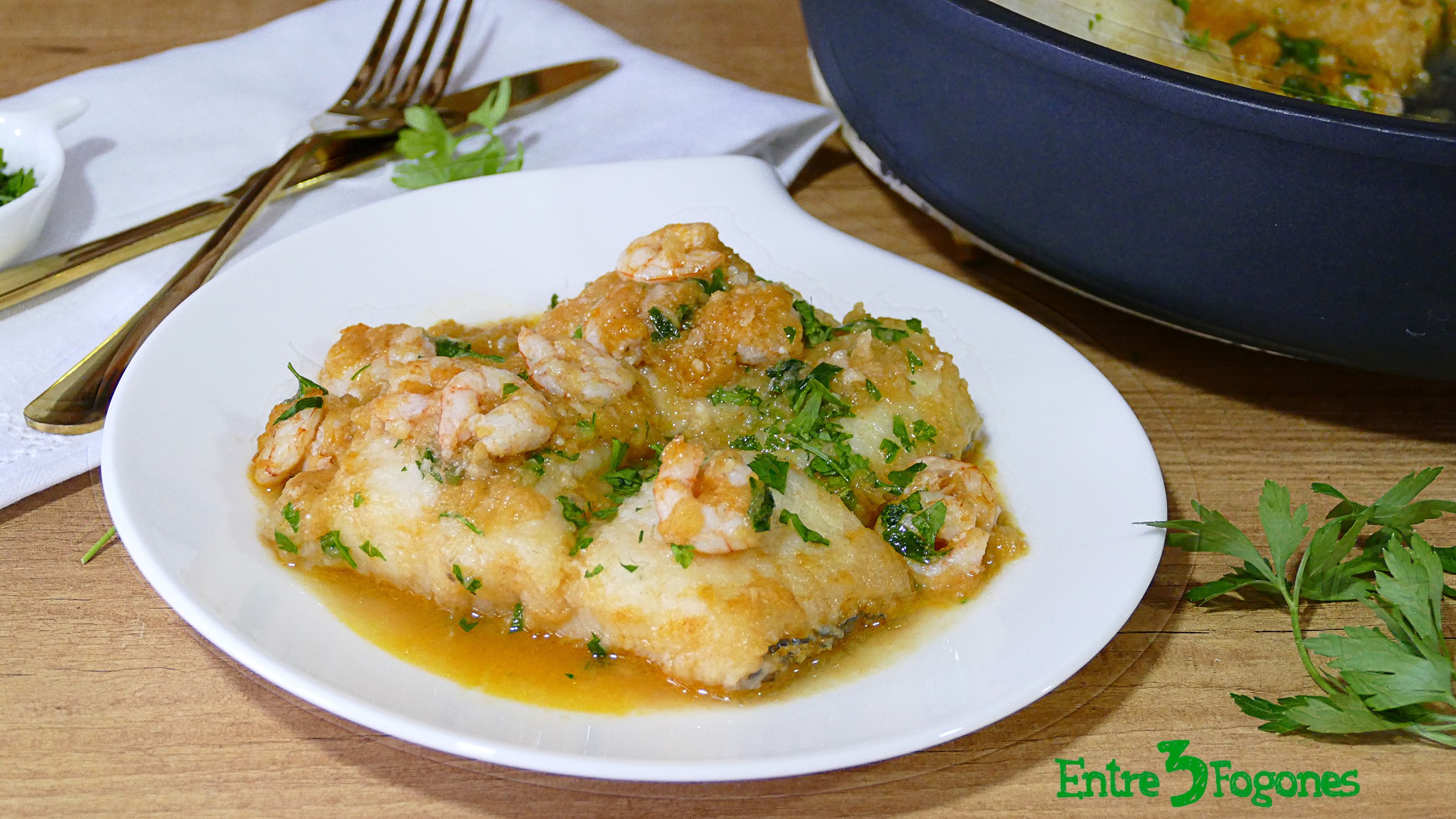 Merluza con Gambas en Salsa