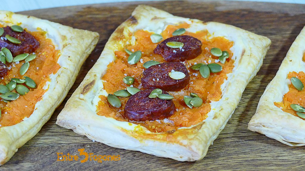 Hojaldres Individuales Rellenos de Chorizo