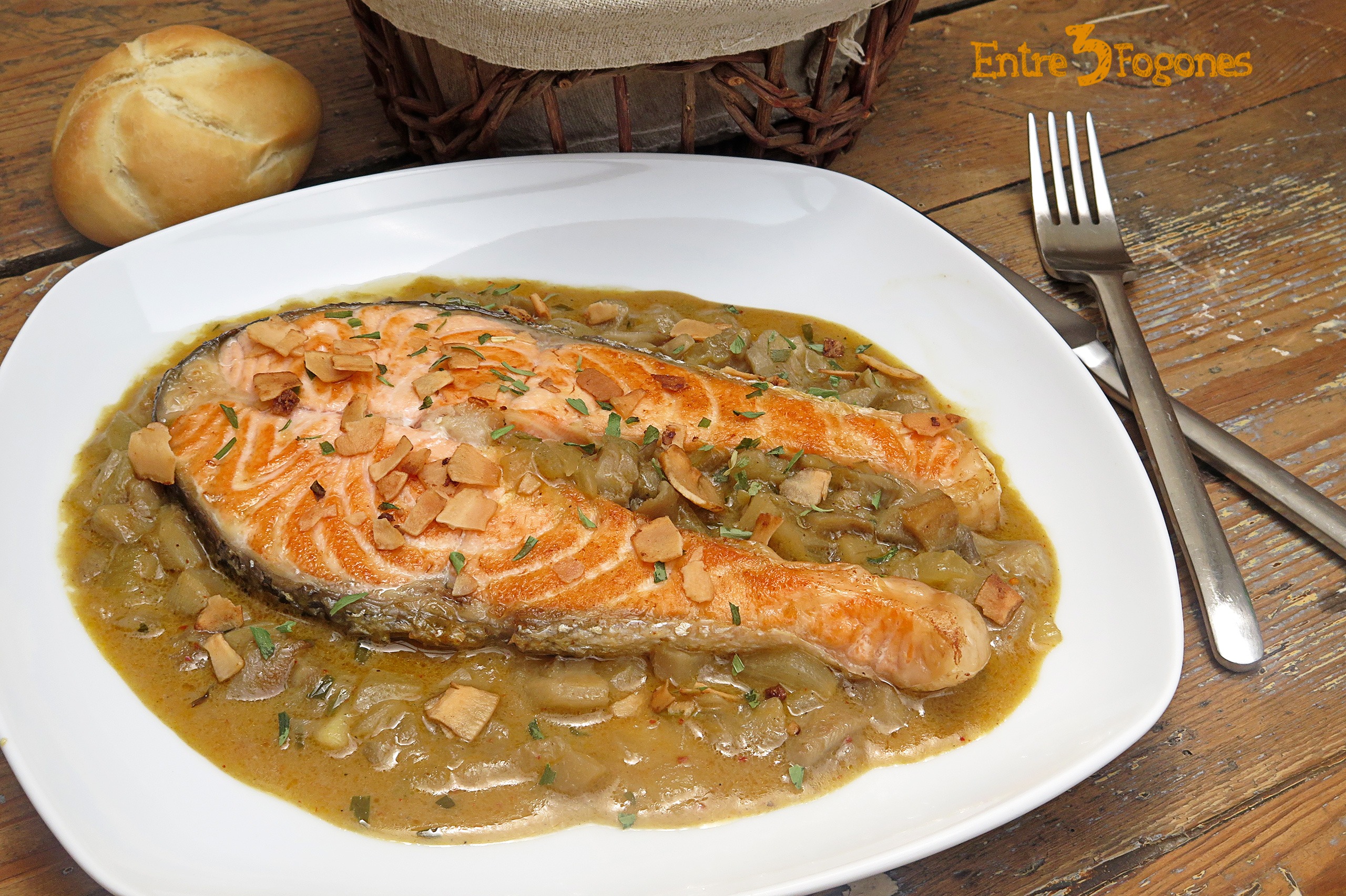Salmón a la Sidra en Salsa de Setas
