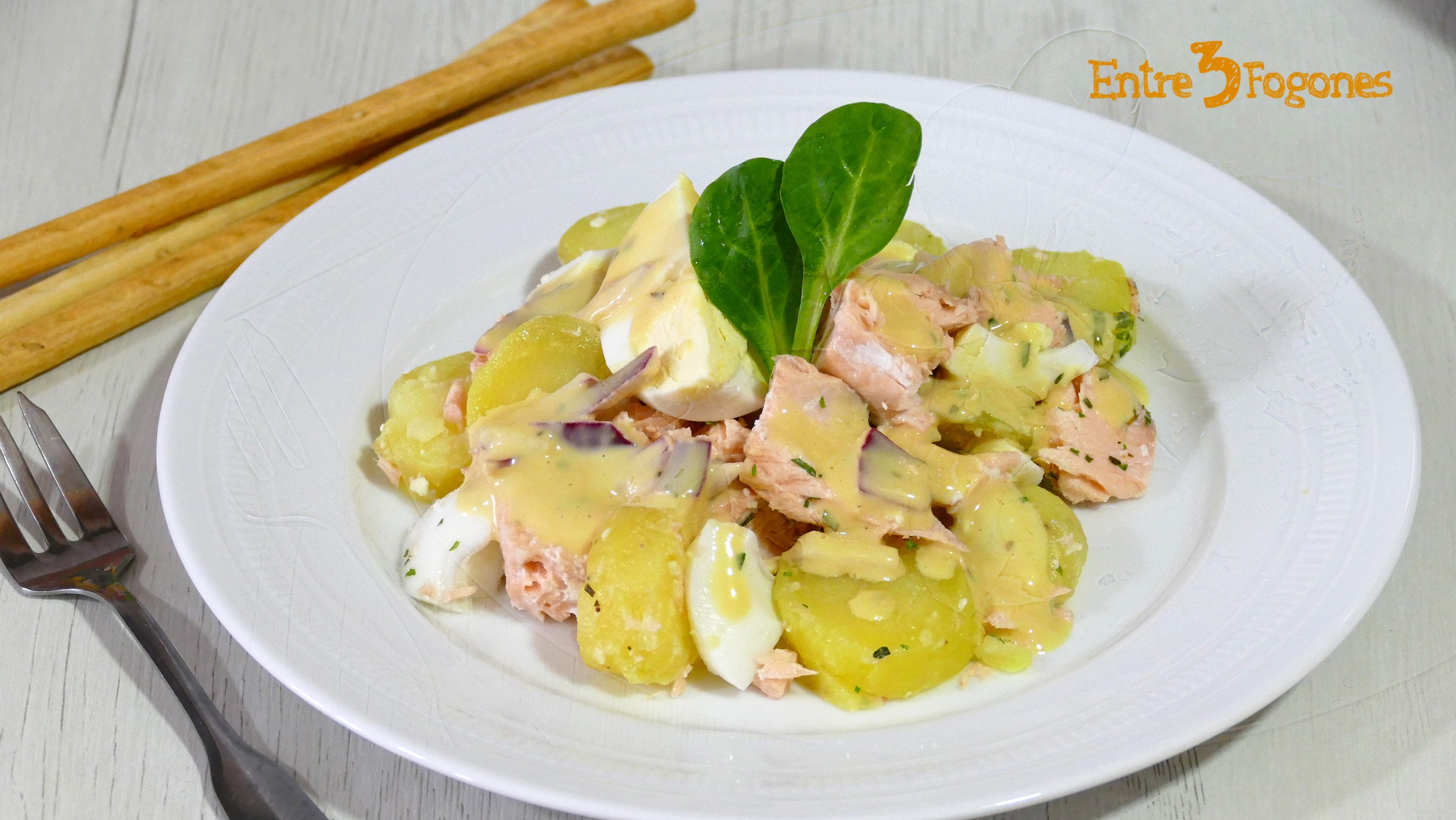 Ensalada de Patata y Huevo con Salmón Fresco Ensalada de Patata y Huevo con Salmón Fresco Cook Expert