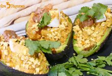 Aguacates Rellenos de Atún y Salmón al Mojo Picón