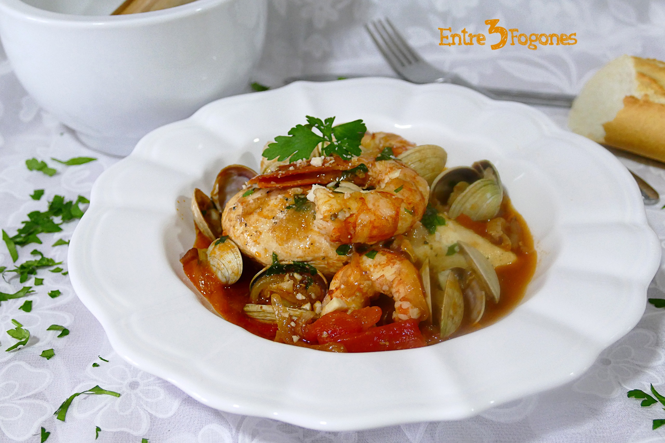 Pollo con Gambas en Salsa de Almendras