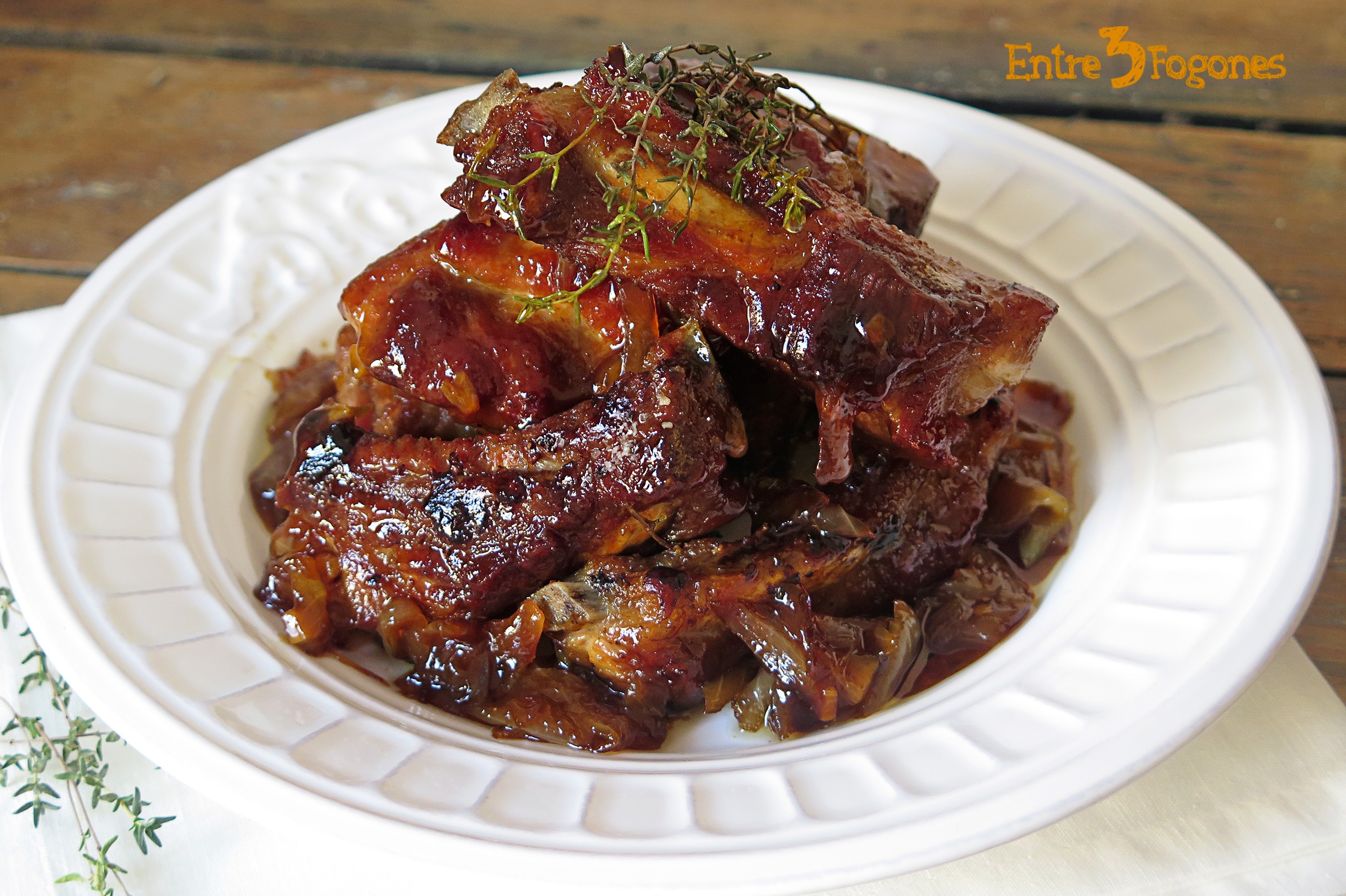Costillas de Cerdo con Miel y Cerveza Costillas de Cerdo con Miel y Cerveza