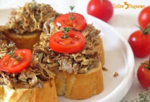 Montaditos de Rilletes de Pato con Tomate Cherry