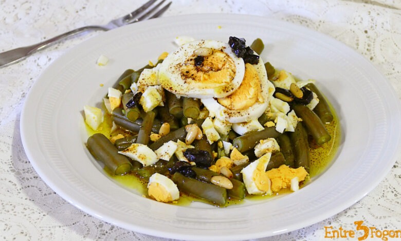Ensalada de Judías Verdes con Huevo Cocido y Ajo Negro