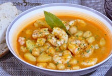 Garbanzos con Langostinos y Patata