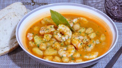 Garbanzos con Langostinos y Patata