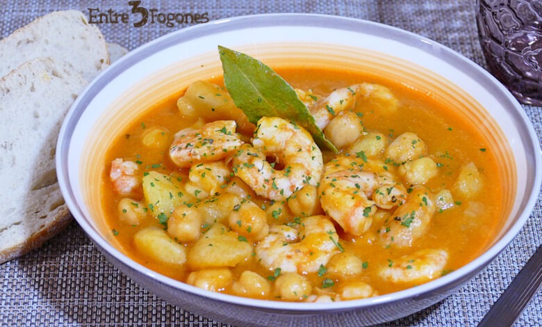 Garbanzos con Langostinos y Patata
