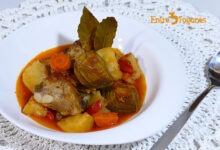 Guisado de Costillas con Patatas y Alcachofas