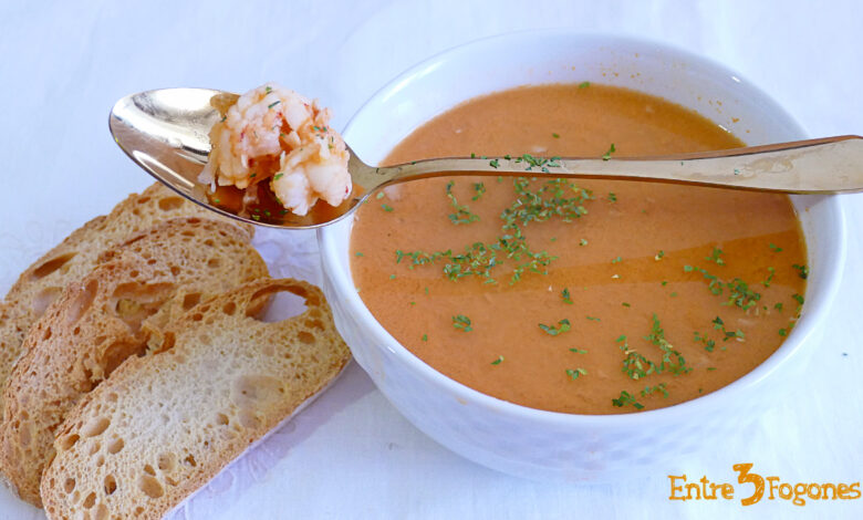 Sopa de Merluza con Gambas