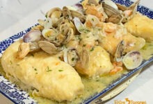 Lomos de Merluza en Salsa con Gambas y Almejas