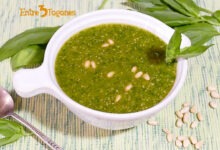 Pesto Clásico de Albahaca y Piñones
