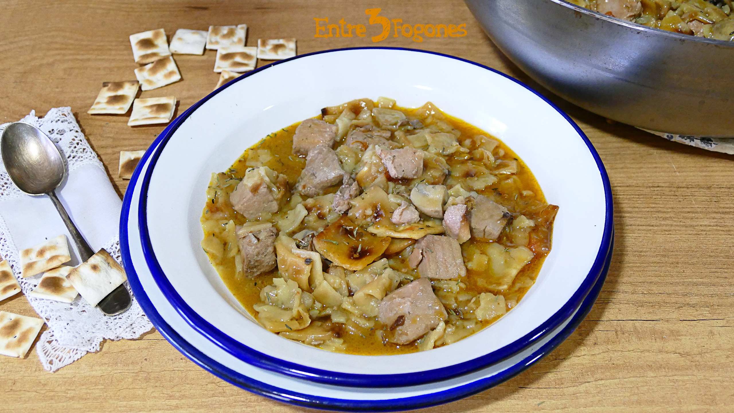 Gazpachos Manchegos con Champiñones y Atún Gazpachos Manchegos con Champiñones y Atún
