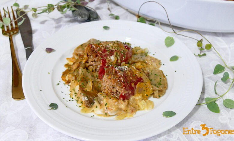 Pimientos del Piquillo Rellenos de Carne en Salsa de Setas
