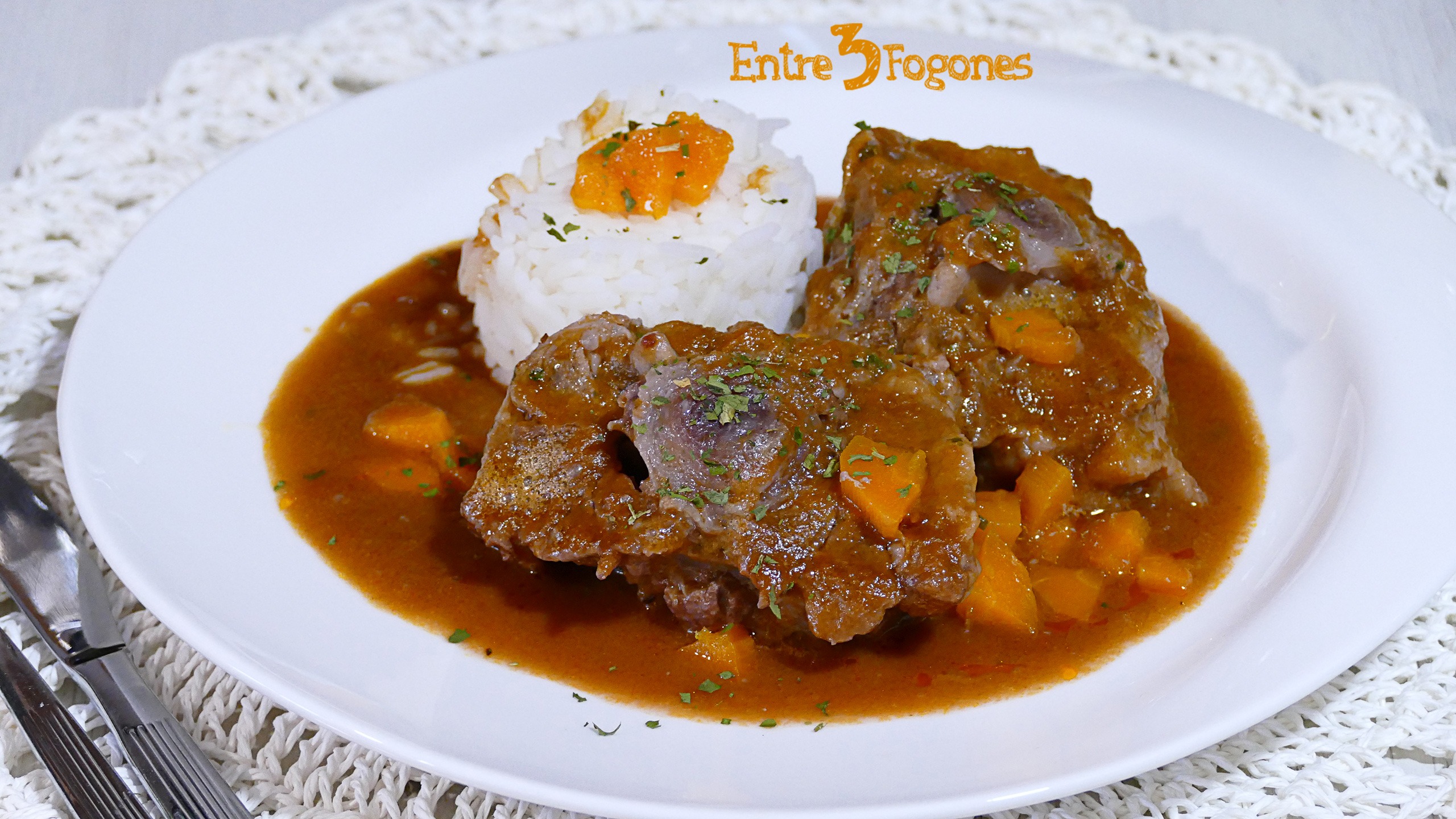 Rabo de Ternera Guisado al Vino Tinto Rabo de Ternera Guisado al Vino Tinto