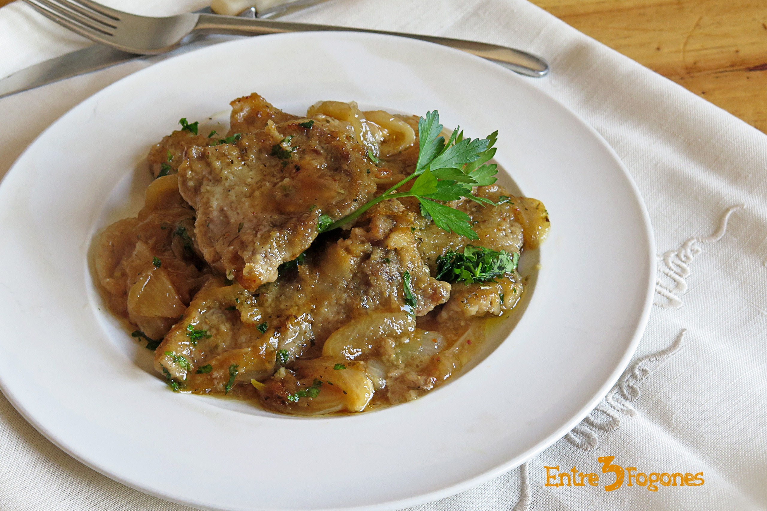 Filetes de Ternera en Salsa de Cebolla