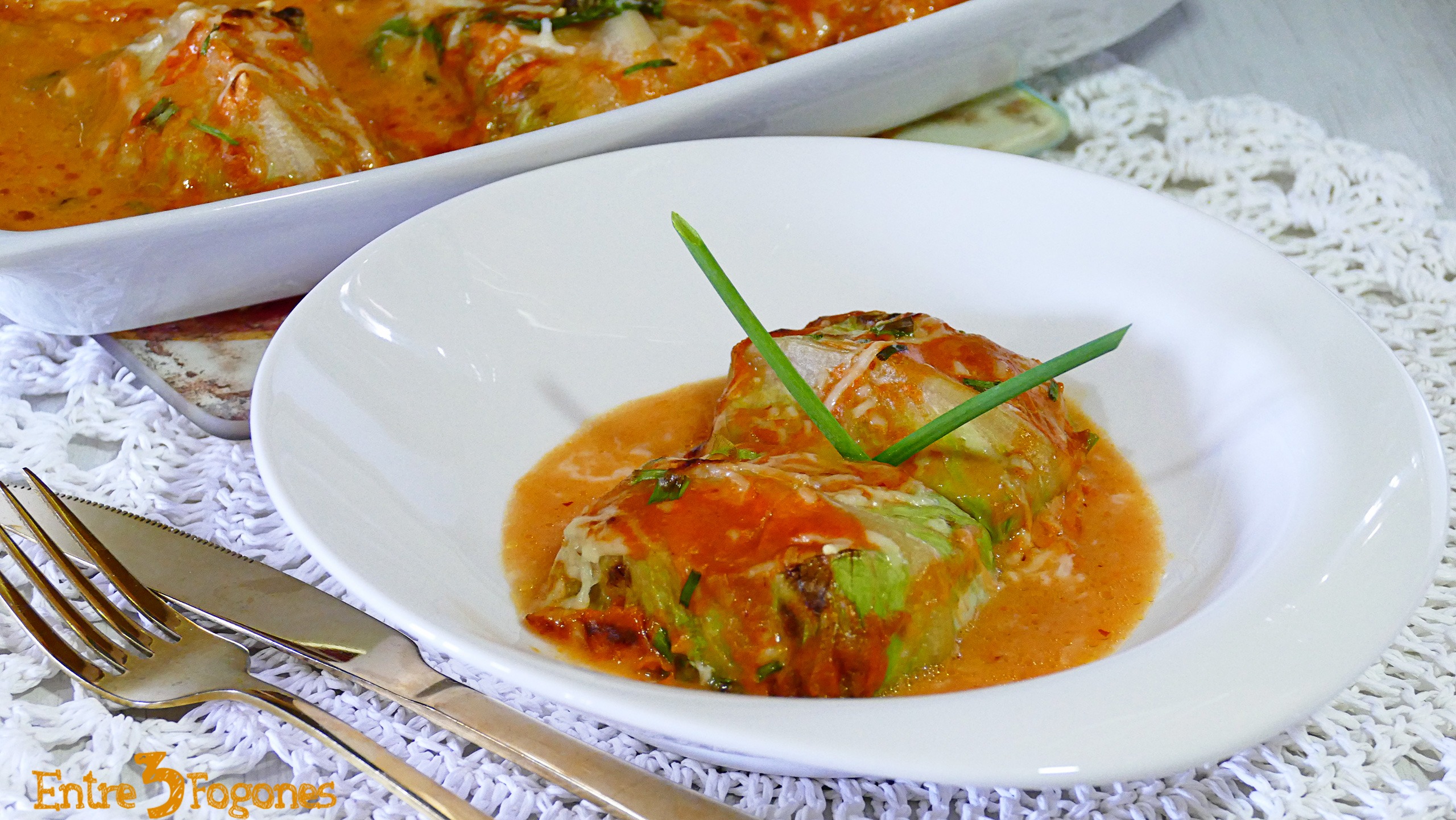 Lomos de Bacalao en Salsa envueltos en Hojas de Lechuga Lomos de Bacalao en Salsa envueltos en Hojas de Lechuga