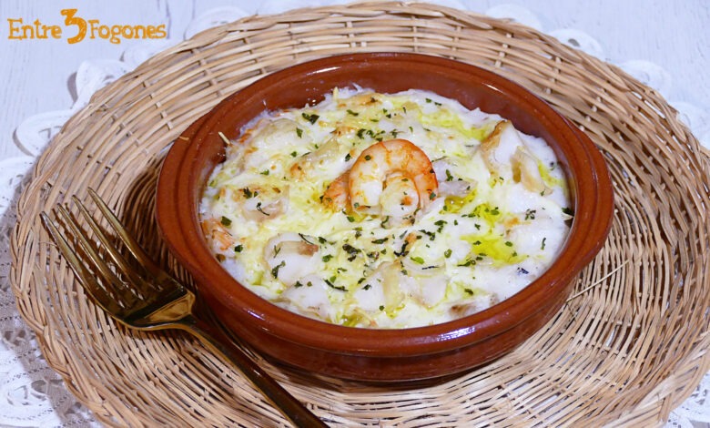 Cazuelas de Pescado con Gambas y Bechamel