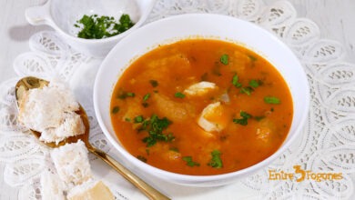 Sopa de Pescado con Pan